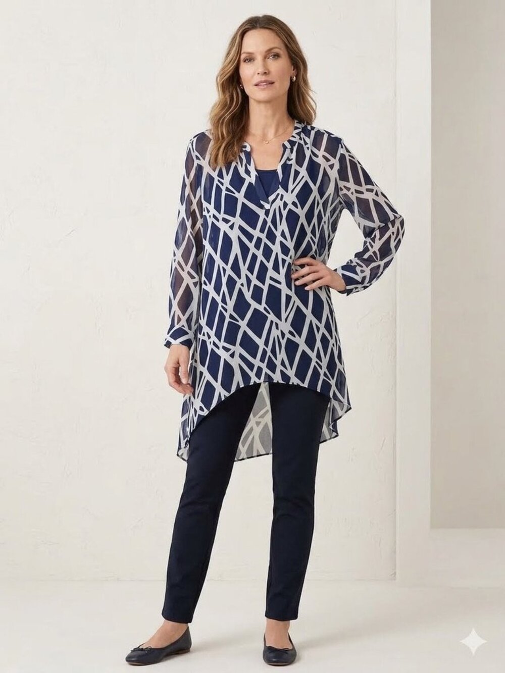 Chico's Navy & White Graphic Print Lightweight Tunic Top